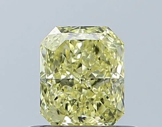 0.53 Carats Radiant Diamant