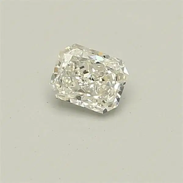 0.31 Karat Radiant Diamant
