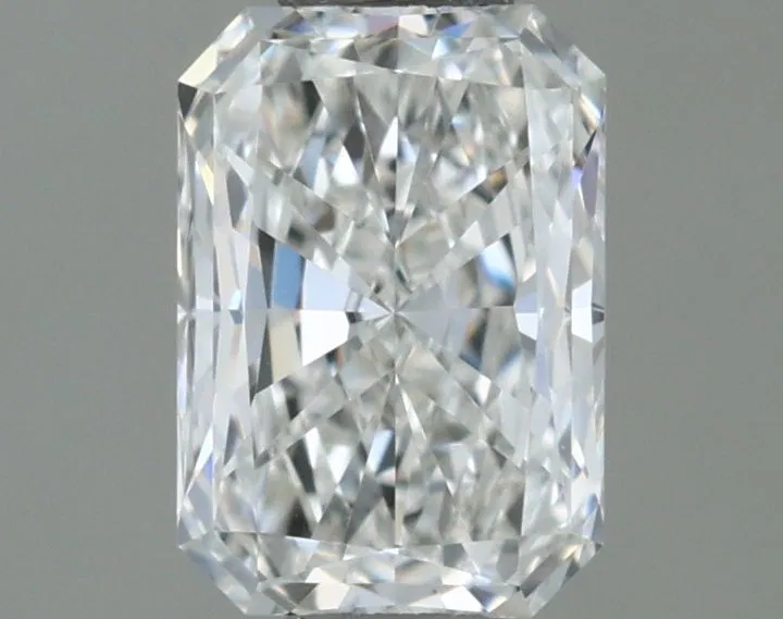 0.30 Karat Radiant Diamant