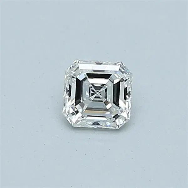 0.31 Karat Asscher Diamant
