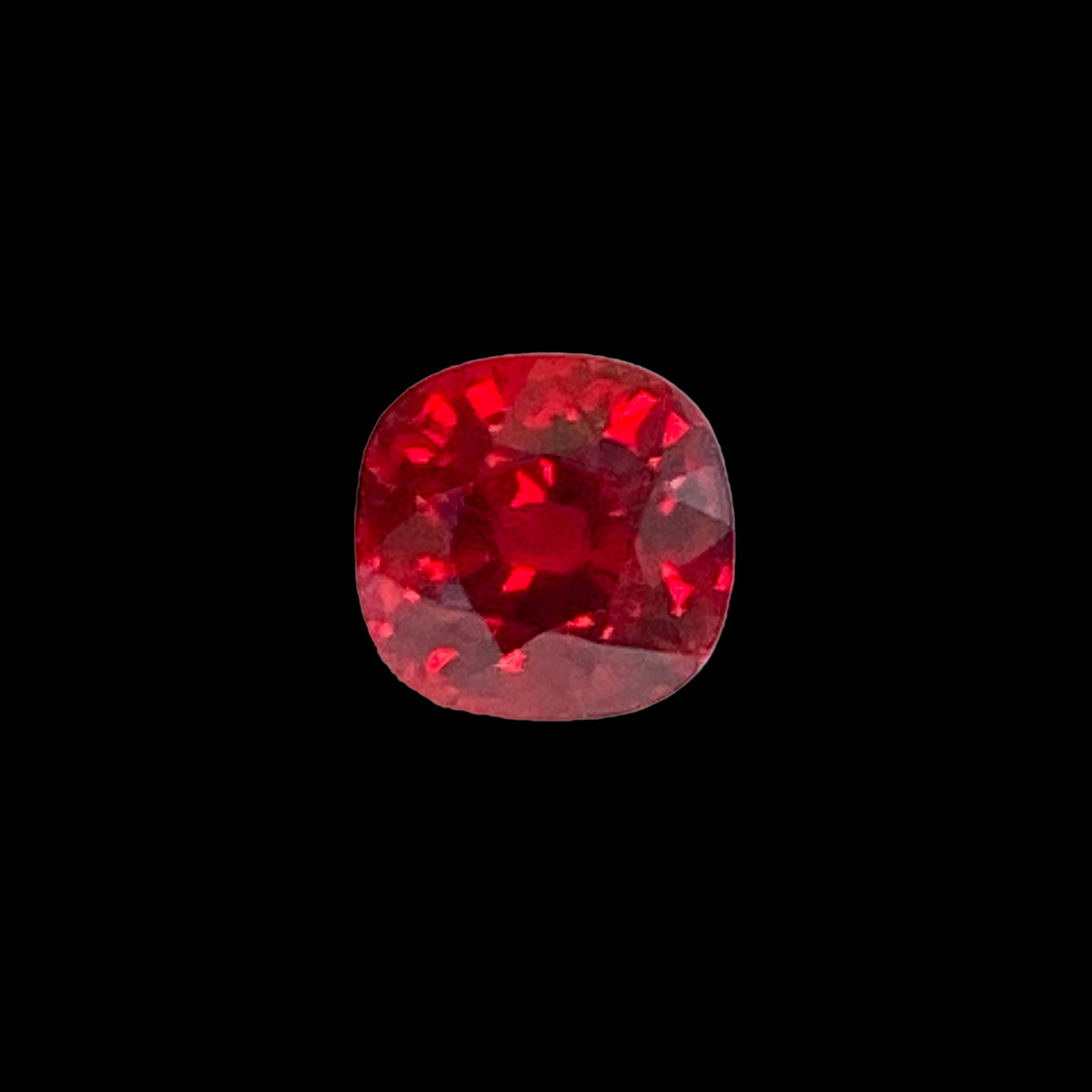 1.11 克拉 垫形 Ruby