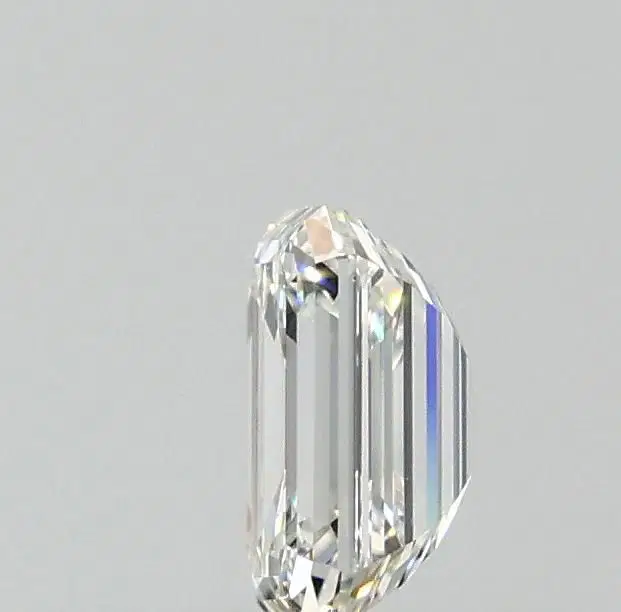 0.30 Karat Smaragd Diamant