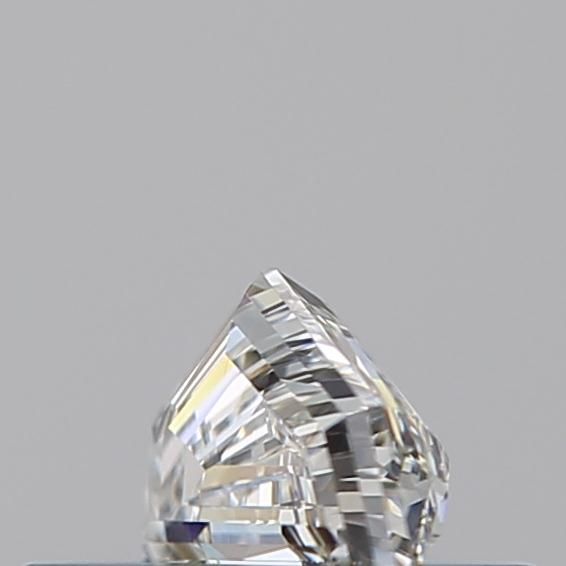 0.30 Quilate Shield Diamante