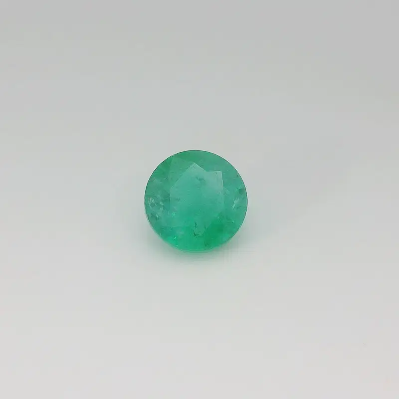 1.41 Carat Round Emerald