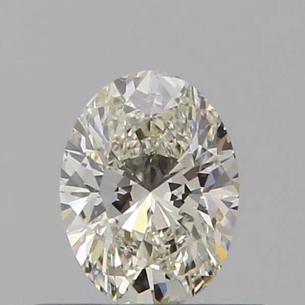 0.38 Quilates Oval Diamante