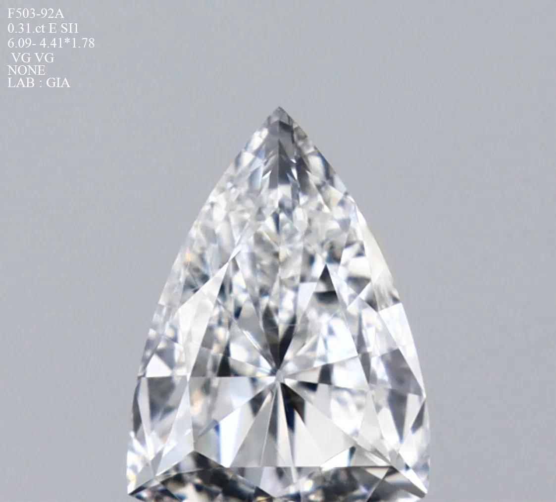 0.31 Karát Triangular Gyémánt