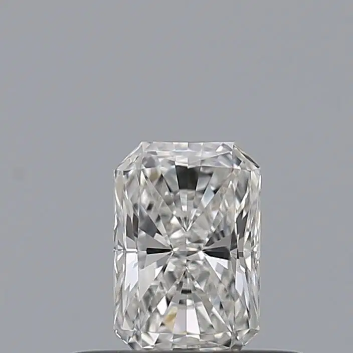 0.30 Karat Radiant Diamant