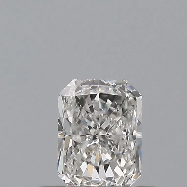 0.30 Karat Radiant Diamant
