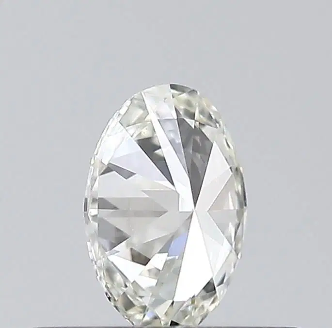 0.30 Quilate Oval Diamante