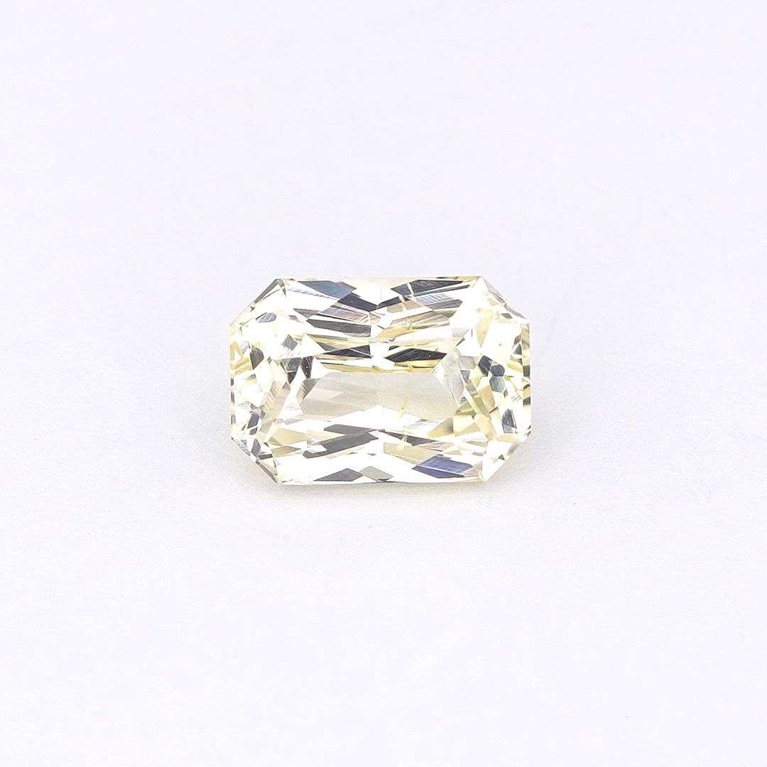 1.29 Карат  Octagon Sapphire