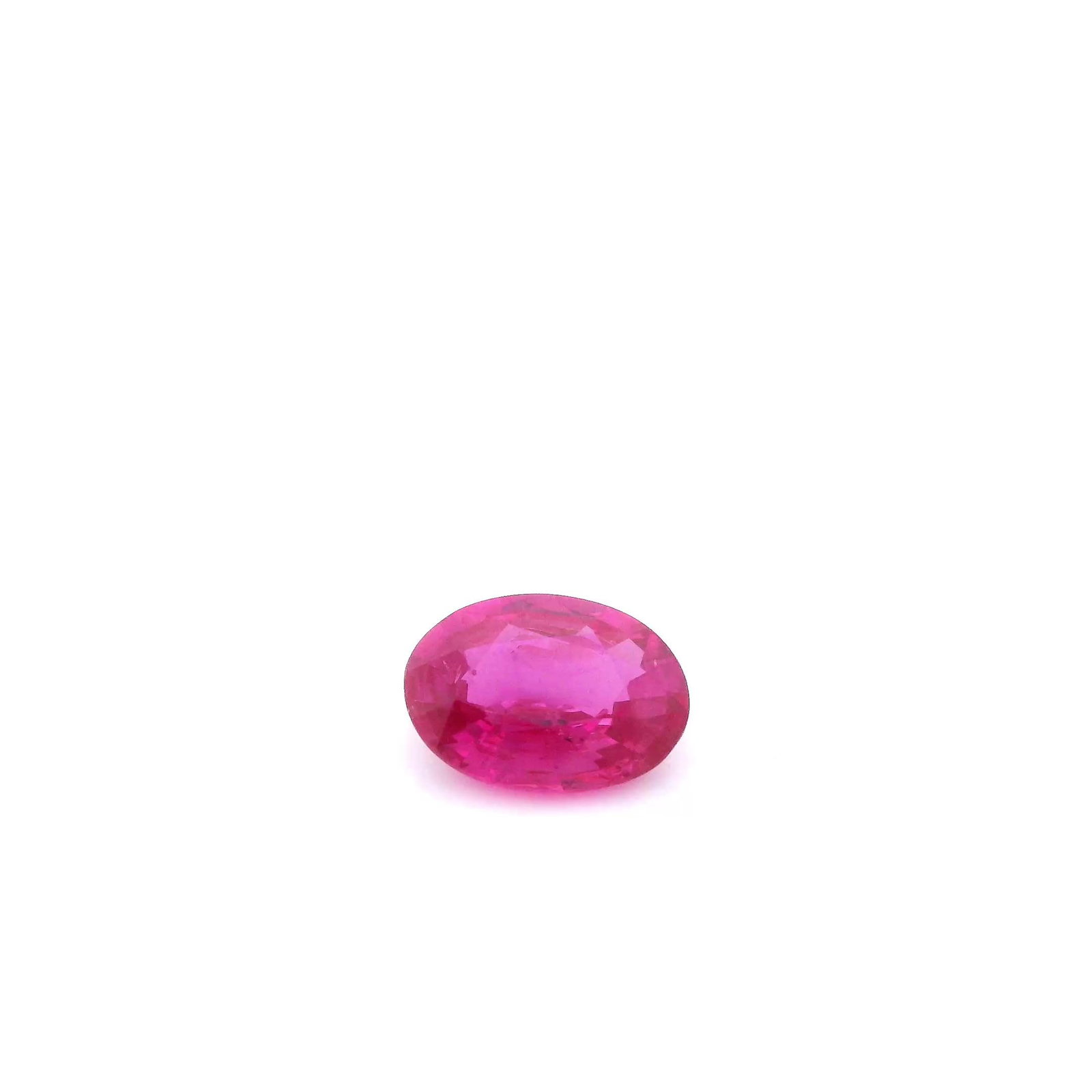 0.79 Quilates Oval Ruby
