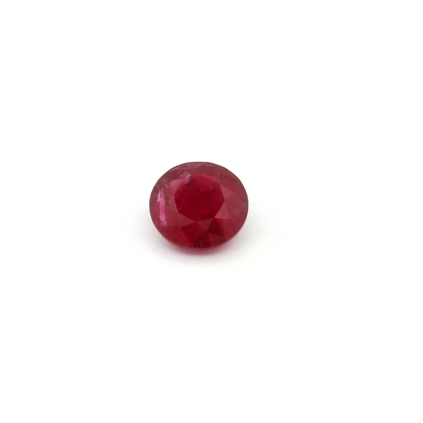0.88 Carats Rond Ruby