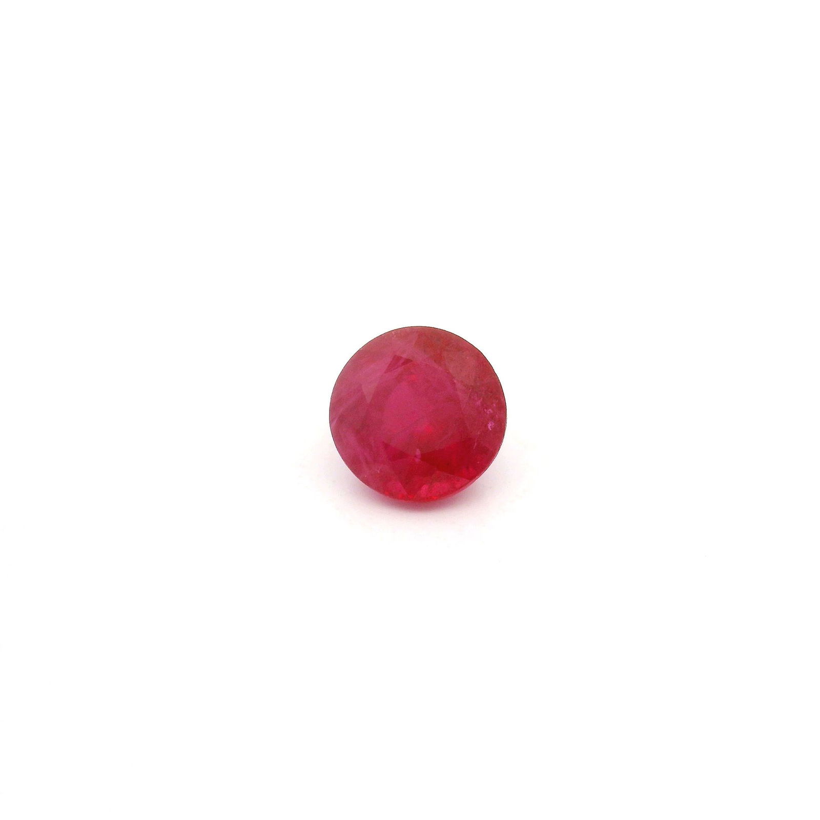 0.98 Carats Rond Ruby