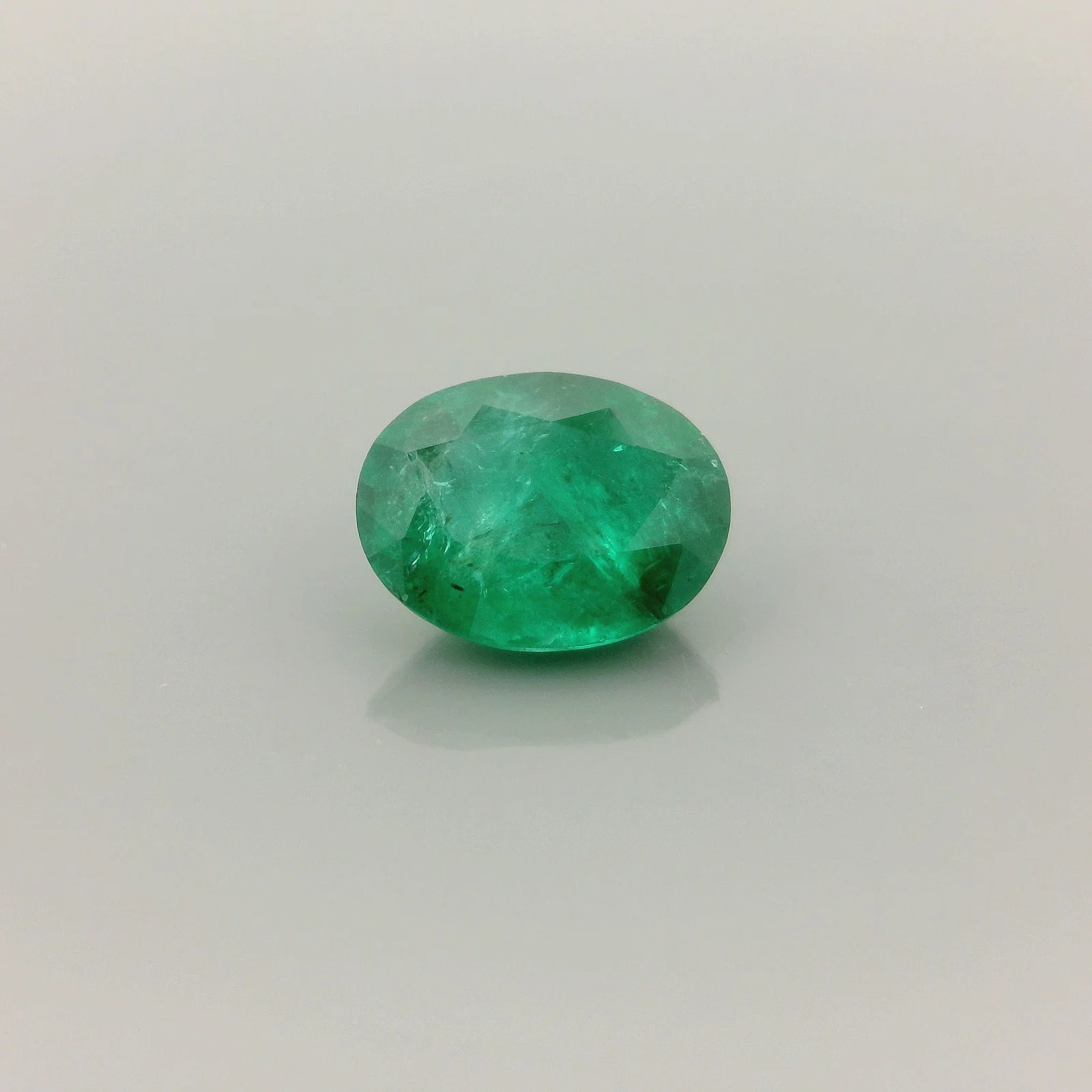 0.94 Carat Oval Emerald