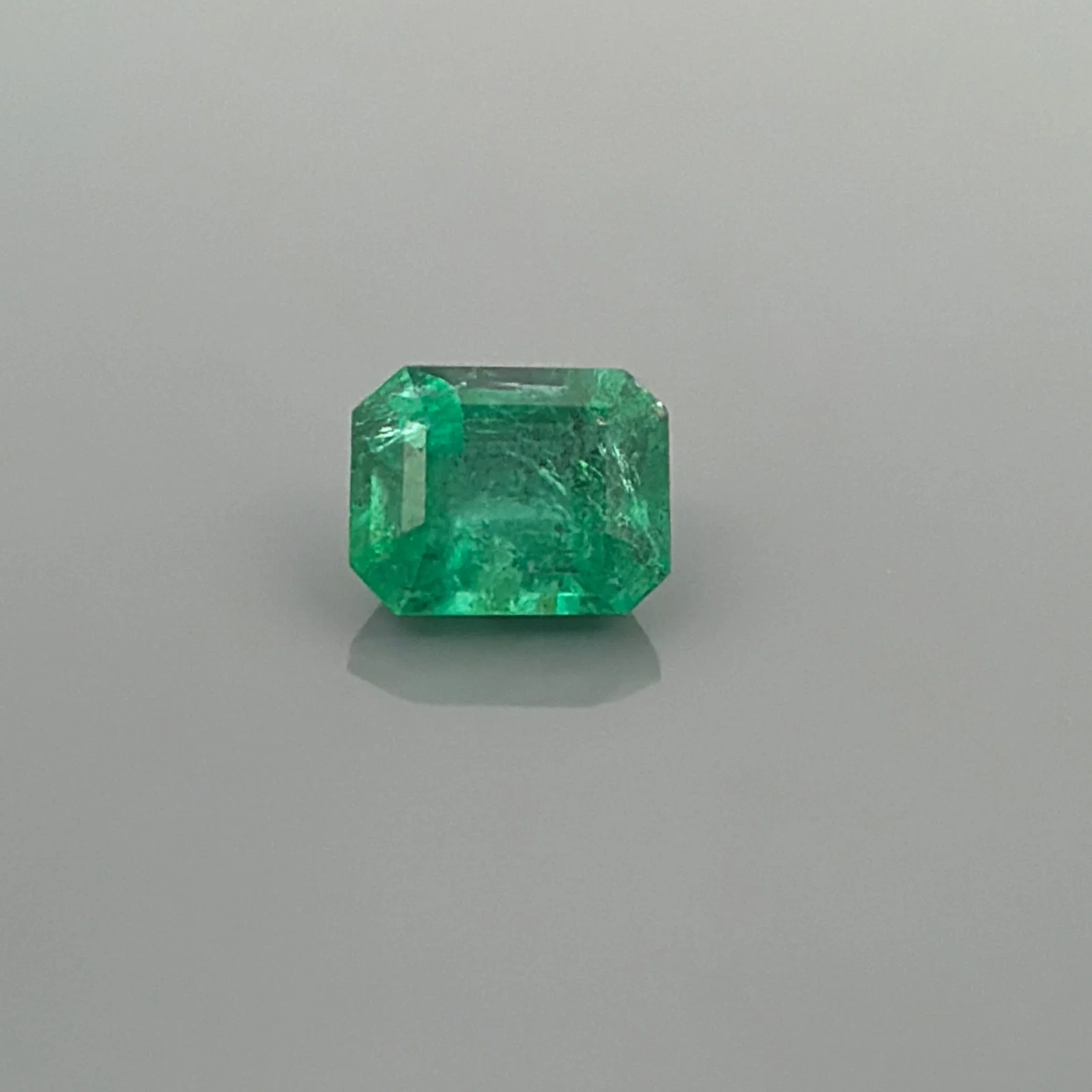 2.44 Quilate Octagon Emerald
