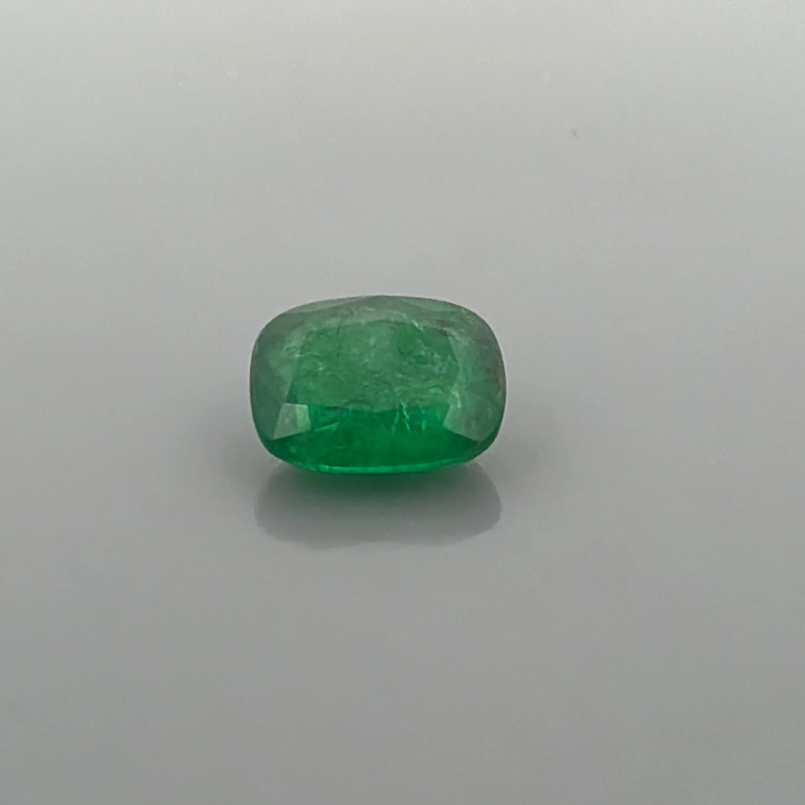 2.82 Karat Pude Emerald