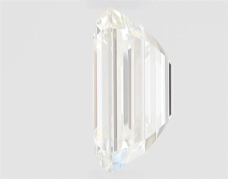 0.30 Karat Smaragd Diamant