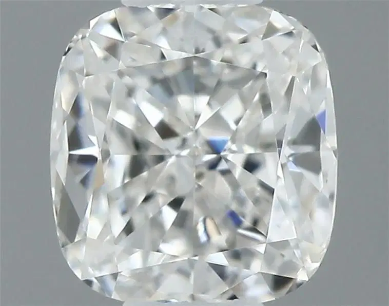 0.30 Carat Cushion Diamant
