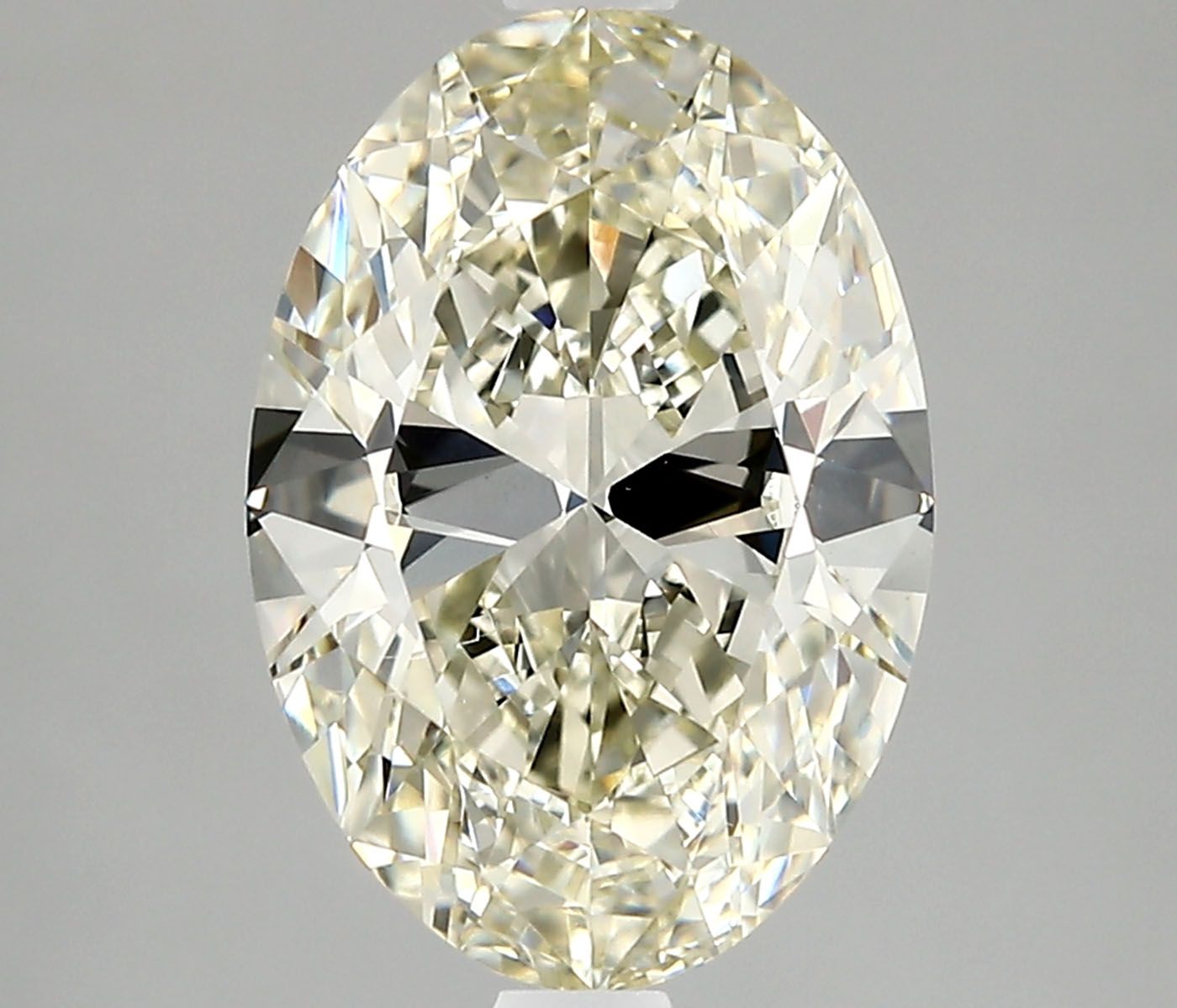 3.00 Carat Oval Diamant