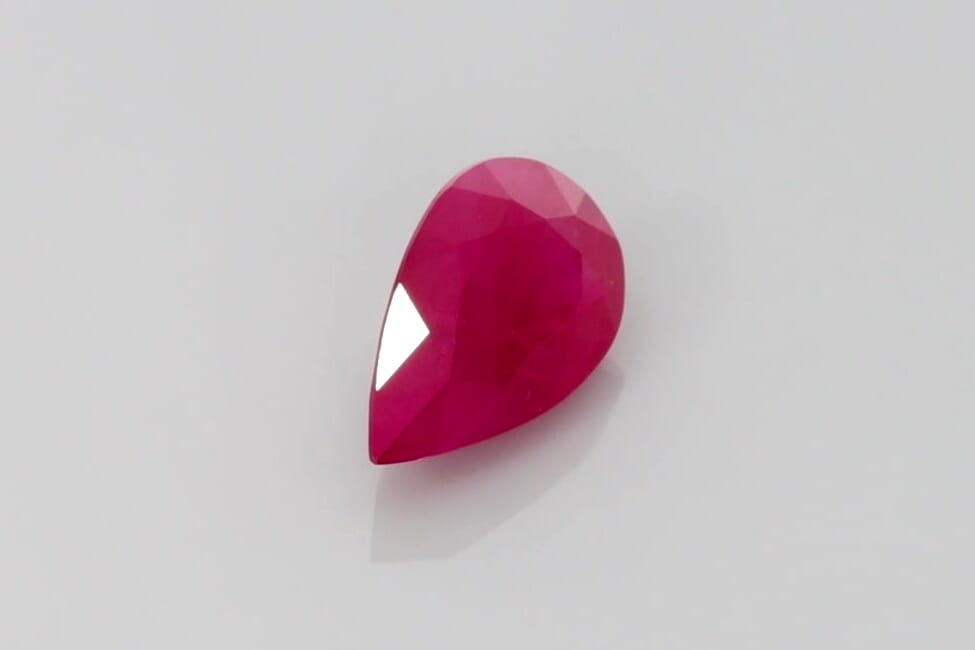 1.34 قيراط كمثري Ruby