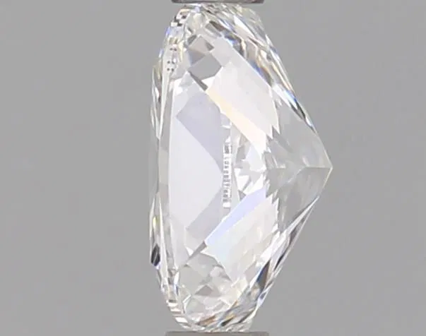 0.71 Karat Cushion Diamant