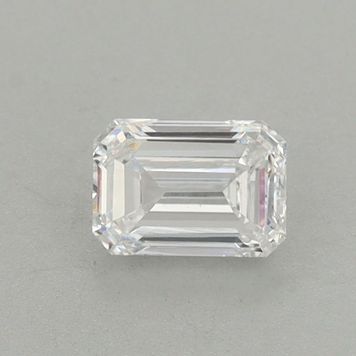 0.49 Carat Emerald Diamant