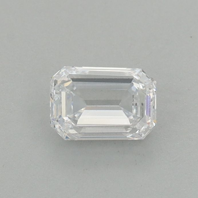 0.46 Carat Emerald Diamant