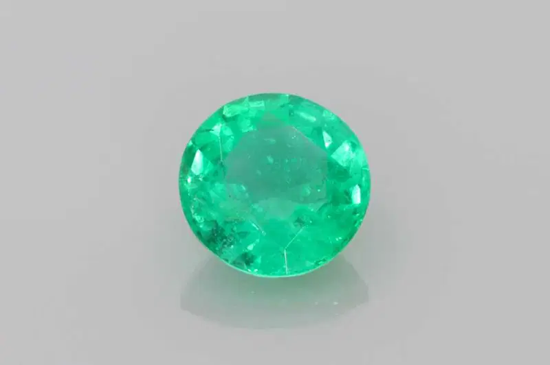 0.94 Karát Round Emerald